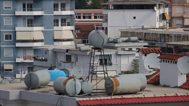 Gjoba për ujin në Gjirokastër - Top Channel Albania - News - Lajme