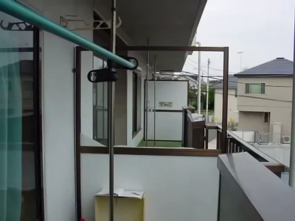 昼間から隣の部屋でアンアン聞こえてきたので覗いてみたwww