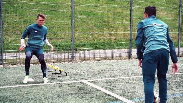 TOP 5 - Goalkeeper Training Drills by Karol I freekickerz