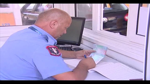 FLUKS NE KAPSHTICE, EMIGRANTET KTHEHEN PER PUSHIME NE SHQIPERI, MIJERA PERSONA VIJNE NE PAK DITE LAJ