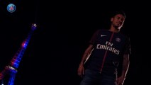 La Tour Eiffel s'illumine pour Neymar Jr