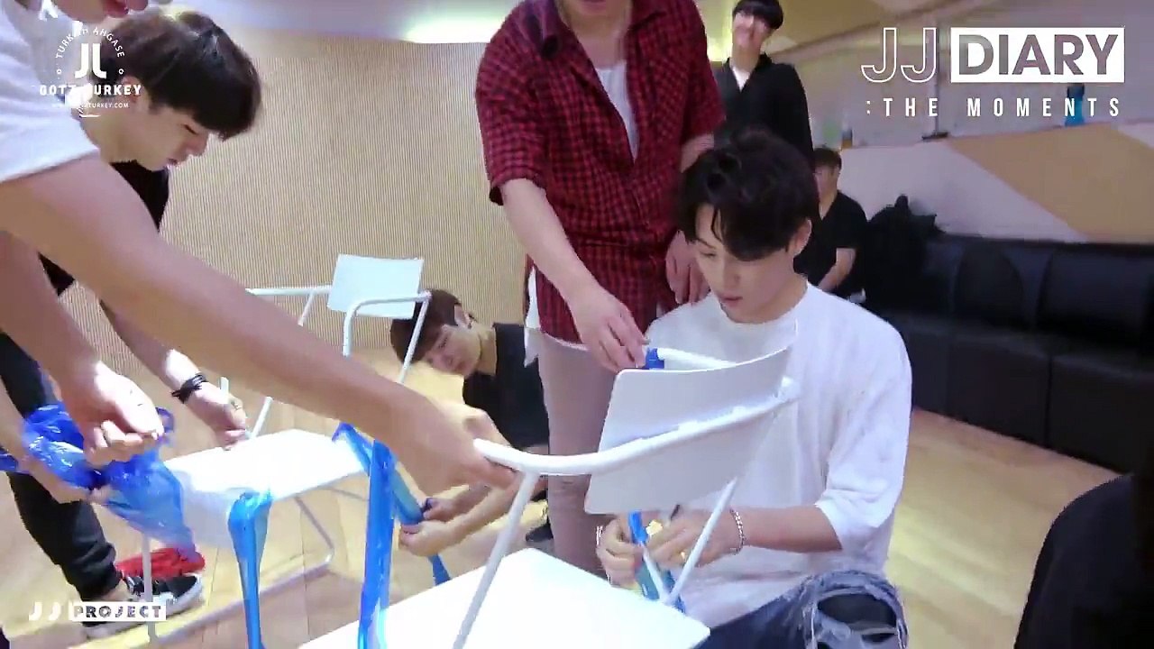 [Türkçe Altyazılı] JJ Diary the Moments - 1. Bölüm