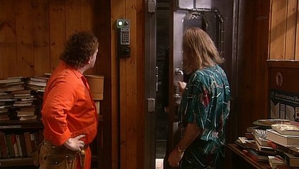 Black Books S01E05