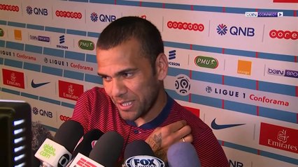 داني ألفيس: نيمار له التأثير في انتقالي الى PSG