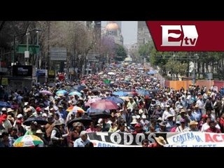 Megamarcha ocasionó caos en el D.F. / Titulares de la noche