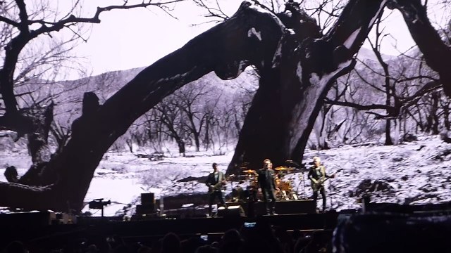 U2 I Still Havent Found What Im Looking For (Dallas 05.26.17) HD