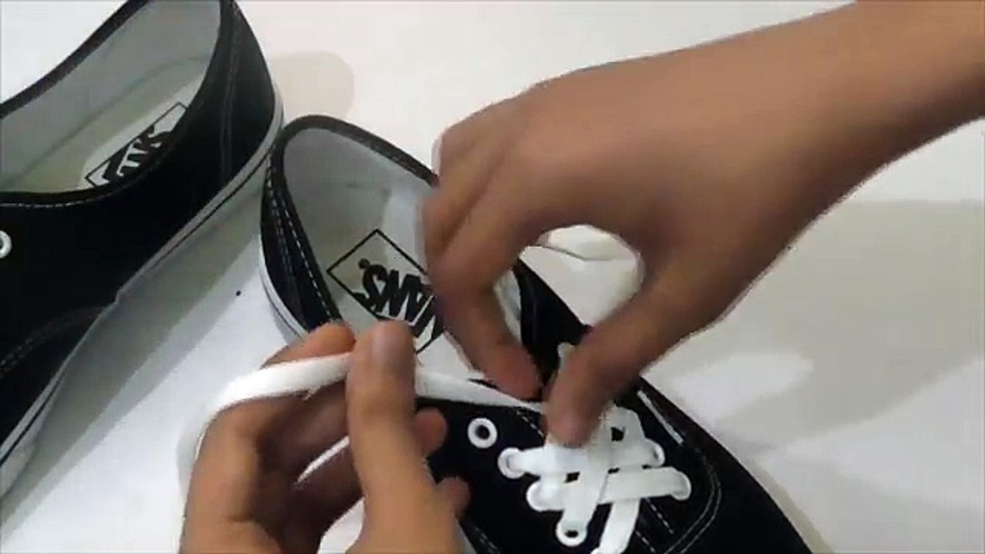 cool way to lace vans