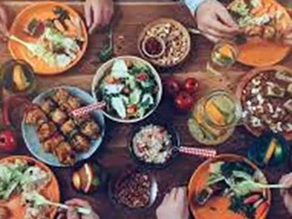 Pura Pura Miskin Saat Acara Bukber Reuni SMA, Bos Minimarket Ini Tahu Mana Temannya Yang P