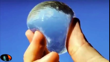 Ooho!, la increíble 'botella' de agua que se puede comer