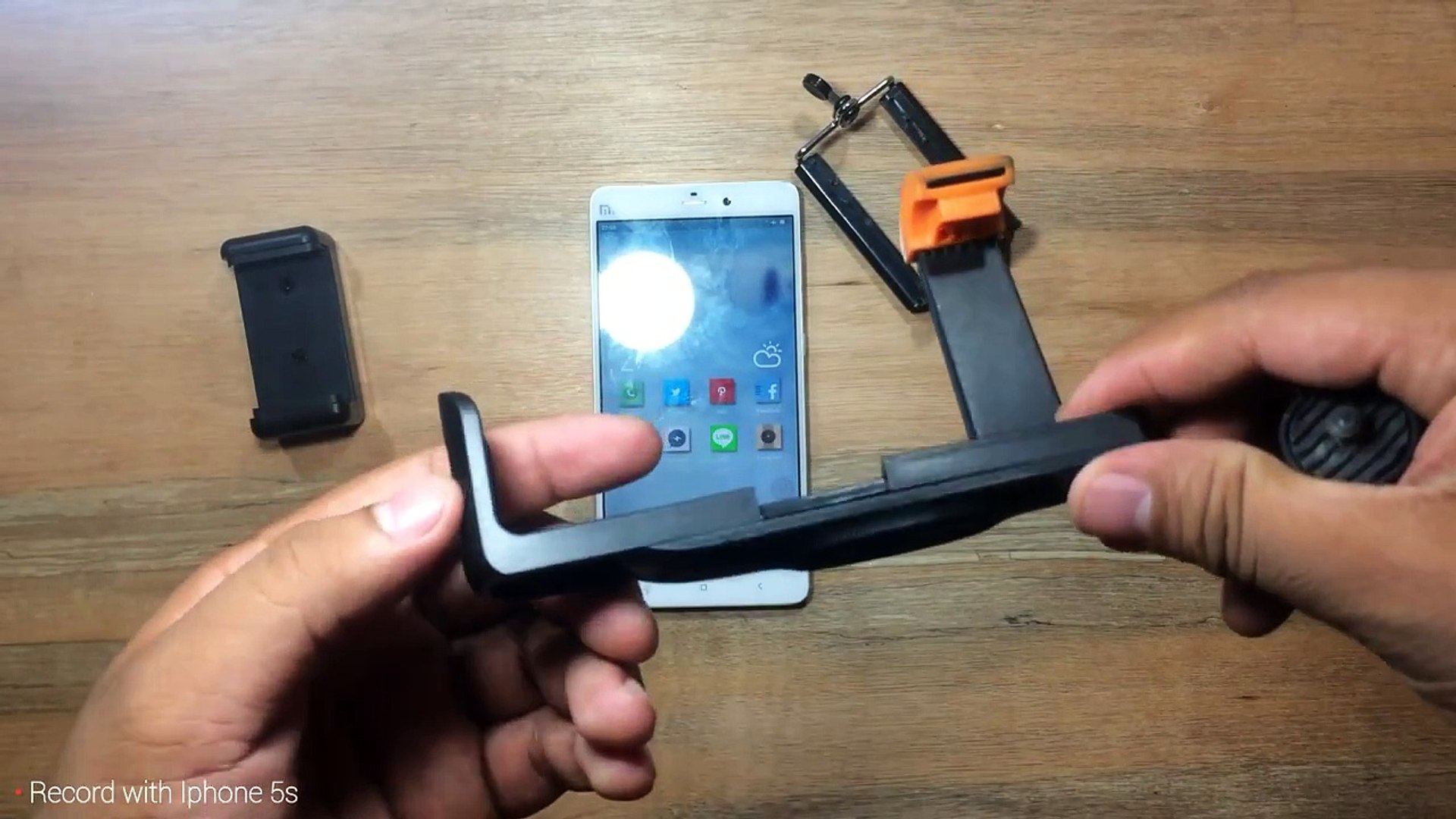 Universal Holder Smartphone dan Review