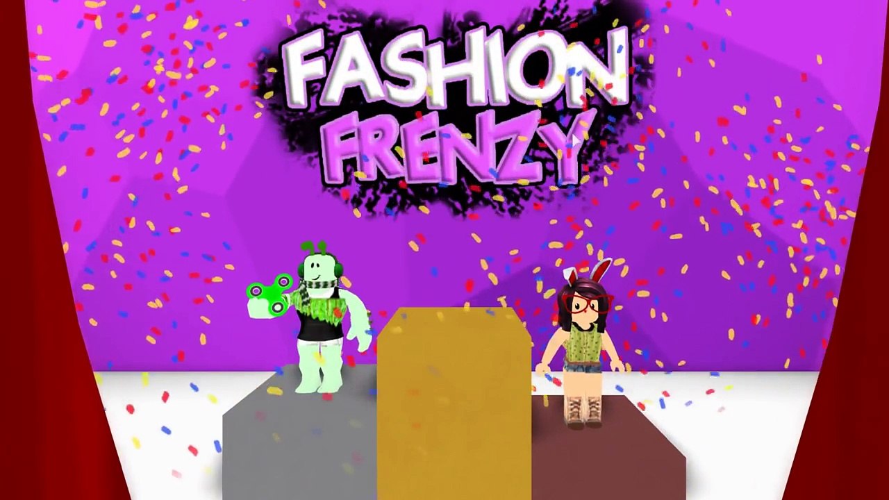 LA ABUELA RITA PARTICIPA EN UN CONCURSO DE BELLEZA | ROBLOX Fashion Frenzy en español