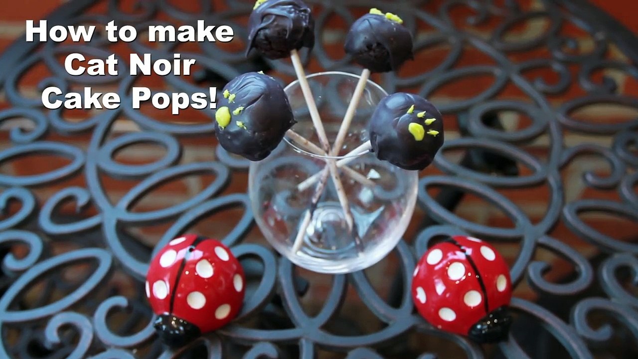 Cat Noir Cake Pops!
