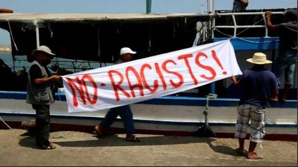 Ces pêcheurs tunisiens se mobilisent pour empêcher l'accostage d'un bateau "anti-migrants"