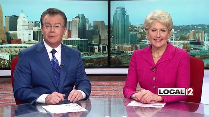 Baby hippo Fiona meets parents