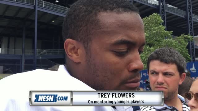 Trey Flowers Discusses Mentoring Patriots' Defensive Rookies