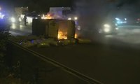 Pecah Ban, Truk Pengangkut Sayur Terbakar di Tol Cikampek