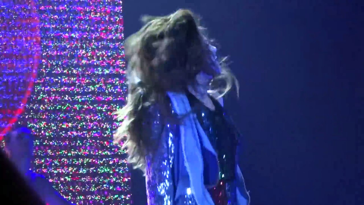 Selena Gomez - Revival (Remix) Live| Selena Gomez Songs | Selena Gomez Instyle