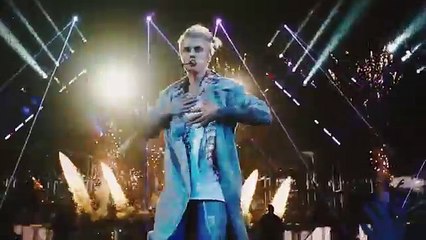 Justin Bieber ft. Selena Gomez - Let me Love you (Official Video)