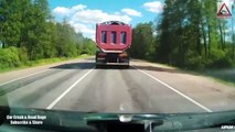 Funny & Idiot TRUCK And CAR Drivers Caught On Camera! Extreme Truck Driving Fails.