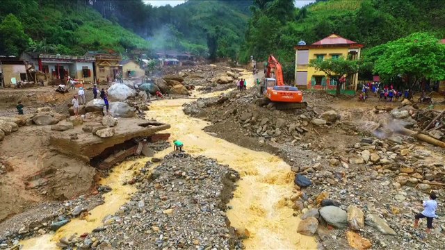 Inondations et coulées de boue au Vietnam: 26 morts
