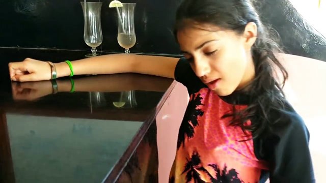 Атаки Детка ребенок Плохо ванная Семья весело гигант мутант ниндзя с капустник подросток черепахи видео против