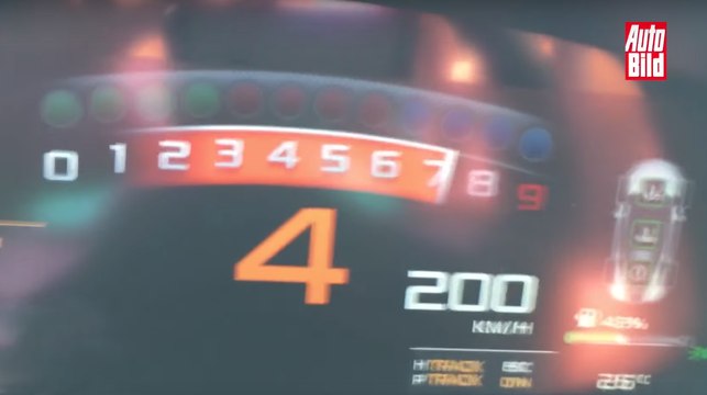VÍDEO: Esto es lo que tarda el McLaren 570S Spider en ponerse a 220 km/h