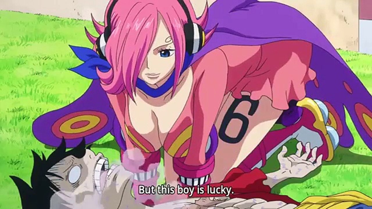 Reiju Kiss of Life Saves Luffy - One Piece 785