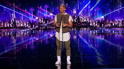 Tom London - Tech Savvy Magician Goes Around The World With Magic Trick - America's Got Talent 2017