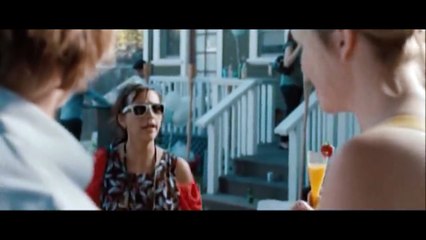 Rashida Jones Smoking