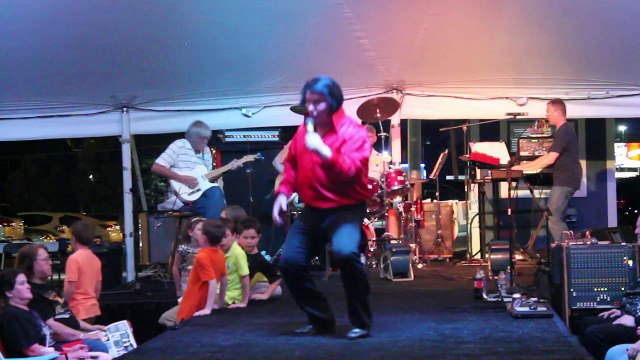 Harold Withram sings 'Blue Suede Shoes' Elvis Week 2014 video