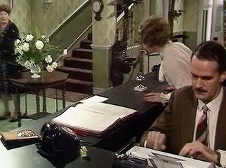 Fawlty Towers-S01E01 A touch of class