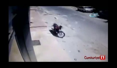 Zorla evlendirilmek istenen kızın kardeşi tarafından pencereden aşağı atıldığı ortaya çıktı