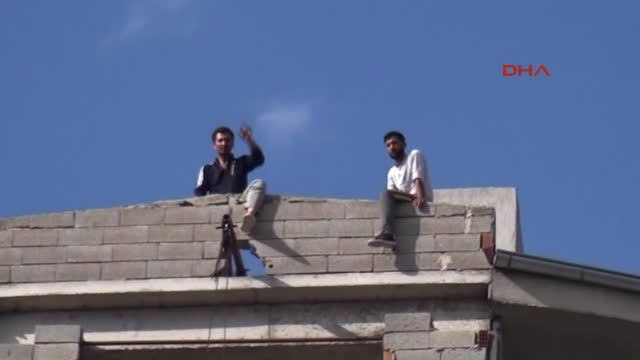 Ordu İnşaat İşçileri Alacakları İçin Çatıya Çıktı