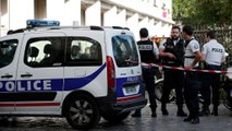 Παρίσι: Αυτοκίνητο έπεσε πάνω σε στρατιώτες