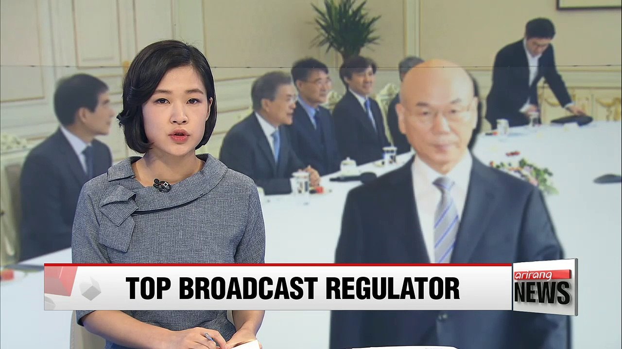 Lee Hyo-sung sworn in as Chairman of KCC on Tuesday