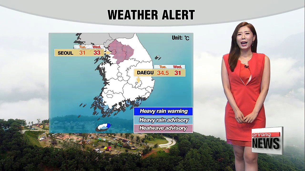 Sweltering heat under sunny skies in the capital area, rain for the rest