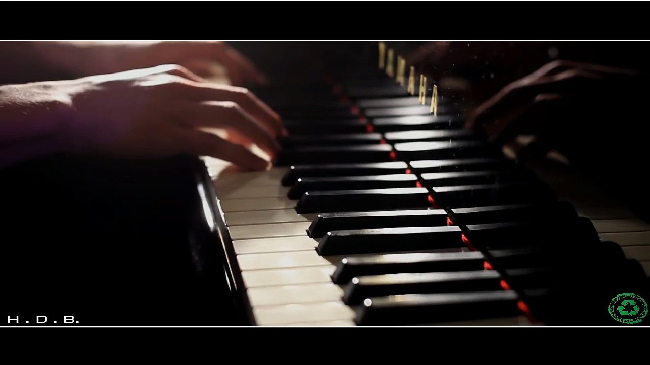 Beyonce - Halo (Piano Cover by Alexi Blue)