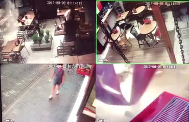 Beşiktaş'ta Restorasyon Yapılan Tarihi Binadaki Çökme Anı Kamerada