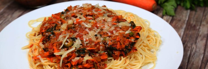 هل جربتِ المعكرونة  بالبولونيز؟ إليكِ الطريقة بالفيديو