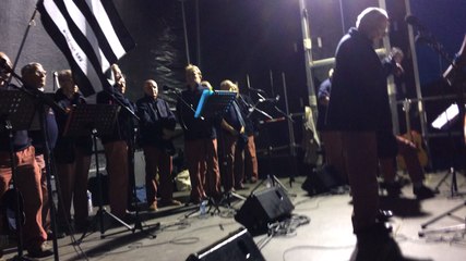 Le final du concert des Mouez Port-Rhu au souper