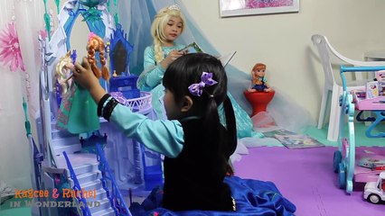 FROZEN Elsa and Anna opened a Magical Giant Blue EGG full of SHOPKINS Season 5