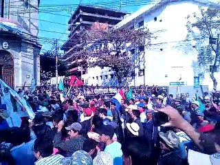 Policías y Campesinos frente a frente en Asunción