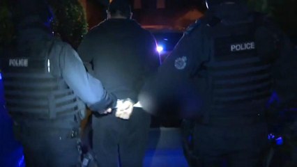 دبي وأستراليا وهولندا تفكك عصابة مخدرات دولية