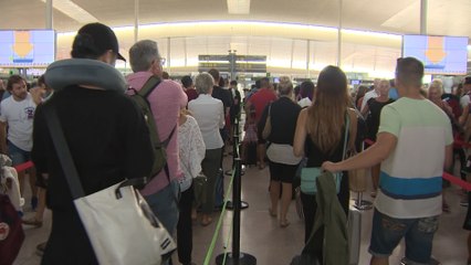 El conflicto de El Prat queda en manos de sus trabajodores