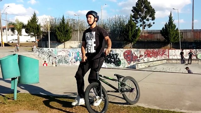 truck drive pra tailwhip bmx