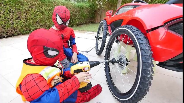 BAD BABY WHEEL FELL OFF SUPER CAR ! Changing Wheel Bike w/ Learn Colors & Johny Johny Yes Papa Song
