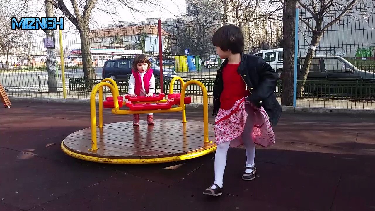 Baby likes to spin