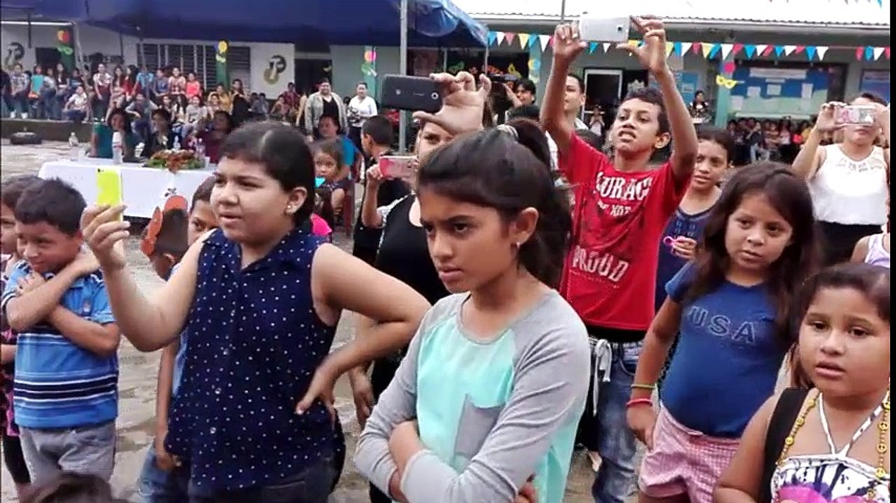 MIni Selena ..HONURAs