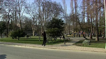 Ezel Eyşan e Can passeiam juntos - capítulo 184