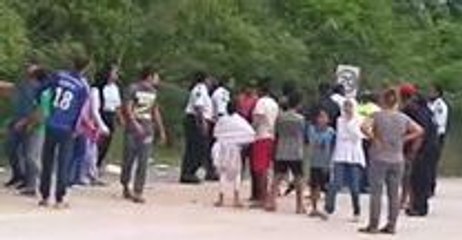 Policeman Seen Roughing Up Man During Violent Nauru Protests